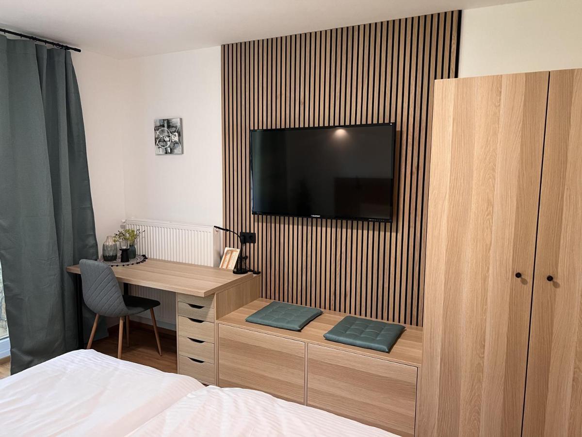 Prenocisca Mraz Apartment เวเลนเย ภายนอก รูปภาพ