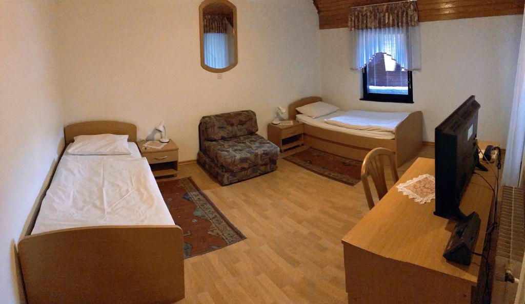 Prenocisca Mraz Apartment เวเลนเย ภายนอก รูปภาพ